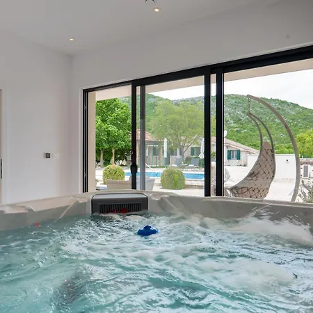 Family Friendly House With A Swimming Pool Duge Njive, Zagora - 22311 펜션 Vrgorac